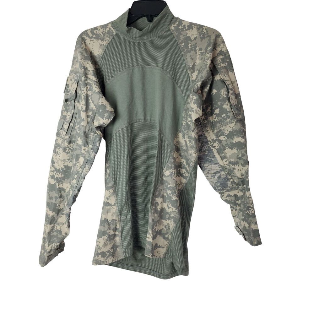 Massif Mountain Gear Company Camo Combat Shirt Mens Green LS‎ Pullover Size M